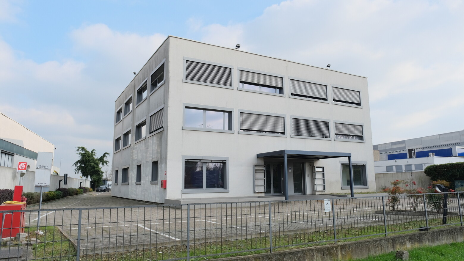 Affitto Capannone Produttivo  Cernusco Sul Naviglio 3.610 mq– rif. IND-D-270