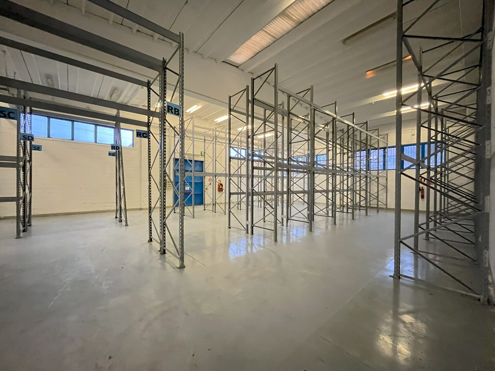 Vendita Capannone Produttivo  Cusago 3.800 mq– rif. IND-D-11384