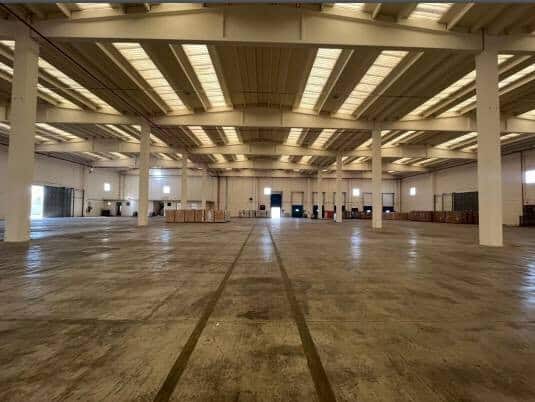 Capannone Logistico in locazione a Teverola di 7.800 mq mq