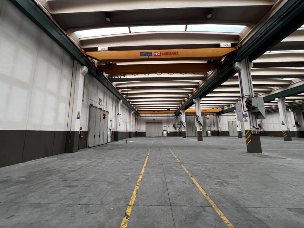 Capannone Produttivo in locazione a Santo stefano ticino di 6.500 mq mq