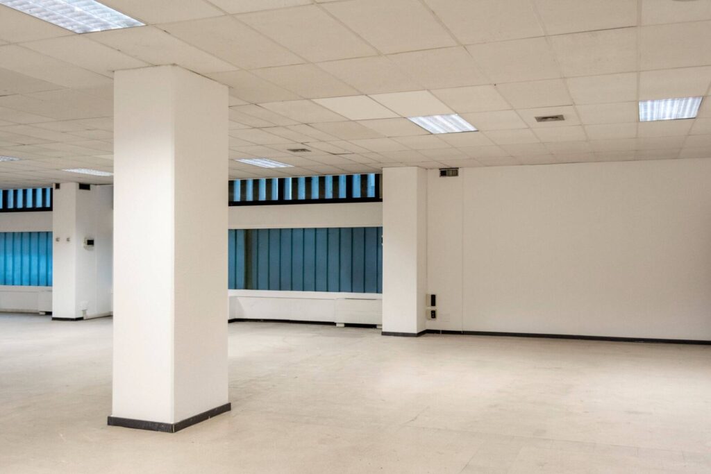 Ufficio in Vendita a Milano di 1.100 mq mq