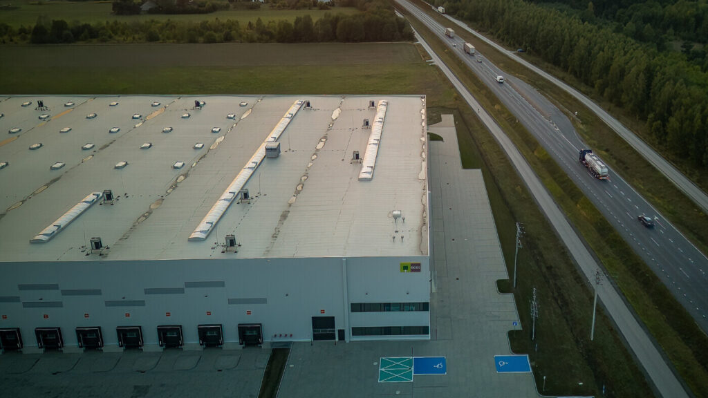 Capannone Logistico in locazione a Solofra di 12.000 mq mq