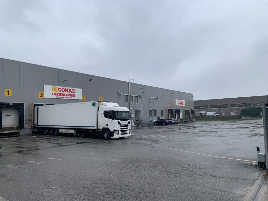 Capannone Logistico in locazione a Vercelli di 5.420 mq mq