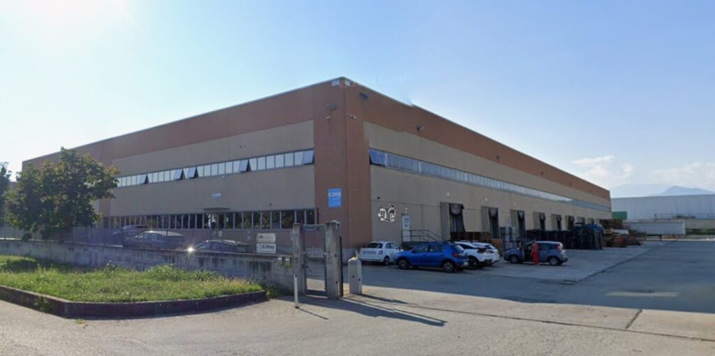 Capannone Logistico in locazione a Orbassano di 7.300 mq mq