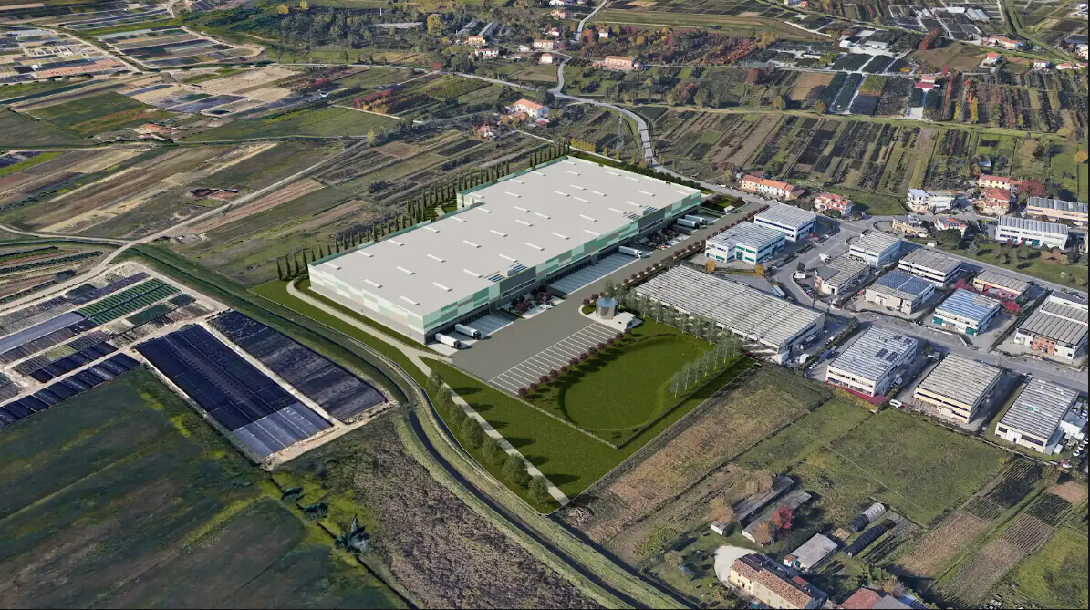 Logistics Warehouse for Lease in Serravalle Pistoiese, 28.000 sq m – Ref. LOG11348